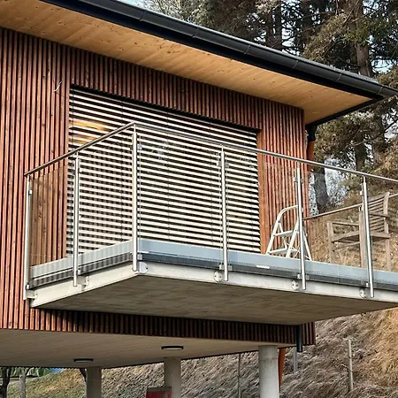 Laura Apartman Jenig